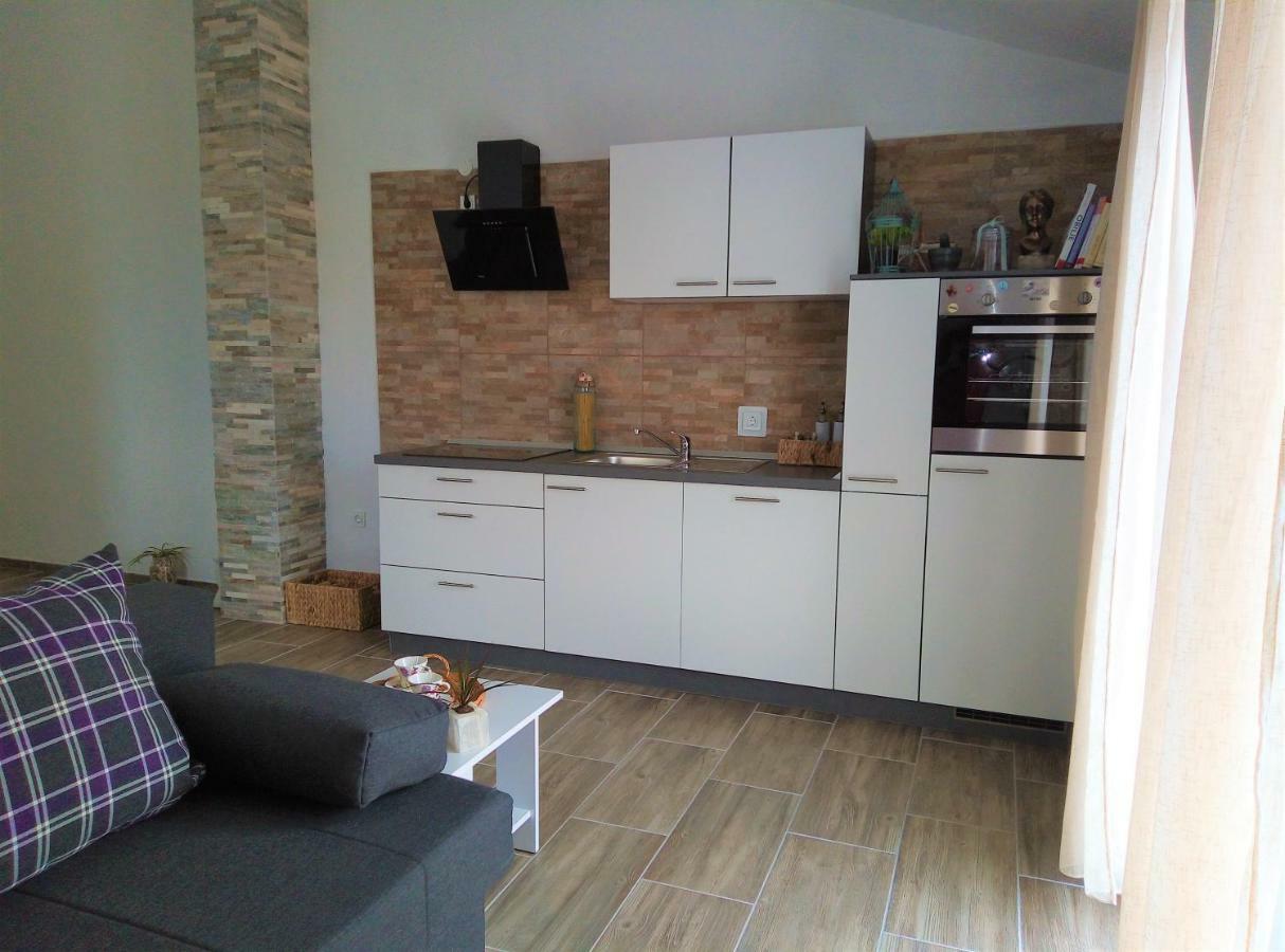 Apartments Kurelja Lastovo Exterior photo
